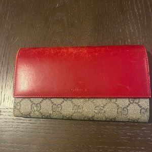Gucci Red and pink Wallet